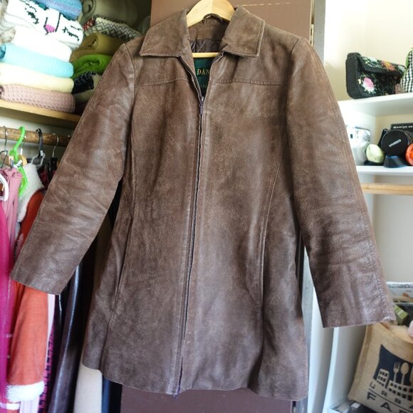 Vintage Chocolate Brown Leaher Danier - Picture 2 of 3